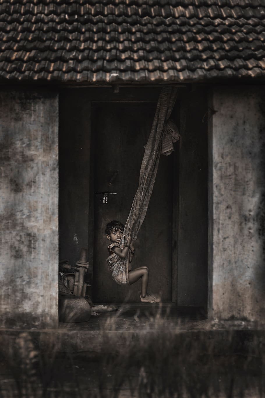 people, kid, child, poverty, poor, hammock, house, home, architecture, built structure