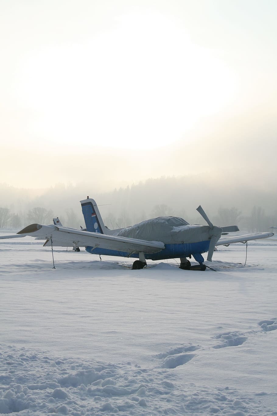 航空機, プロペラ, プロペラ飛行機, M17, スポーツ航空機, 冬, 軽飛行機, 飛行機, 低温, 屋外