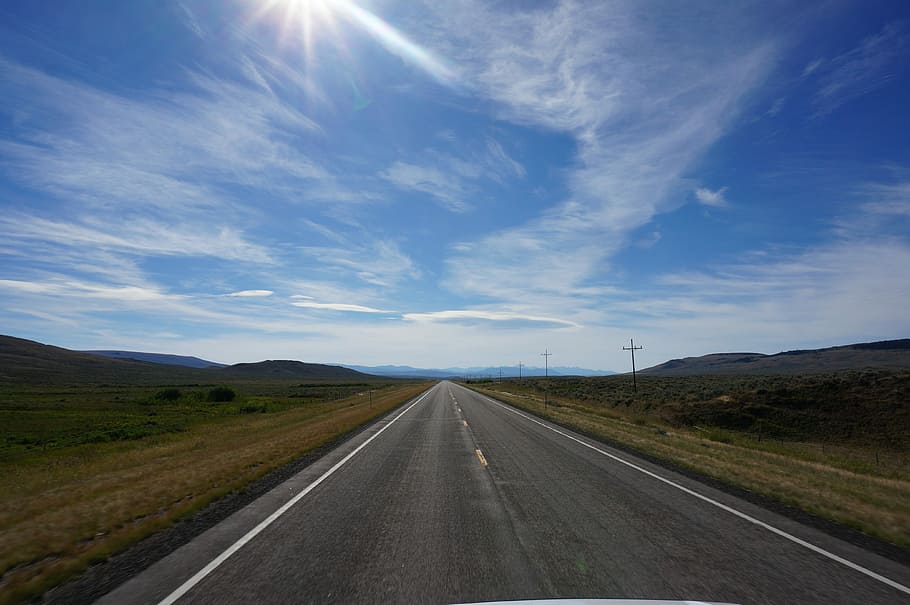 Big Sky, Montana, Nubes, Asfalto, cielo, grande, paisaje, verde, Estados Unidos, viajes