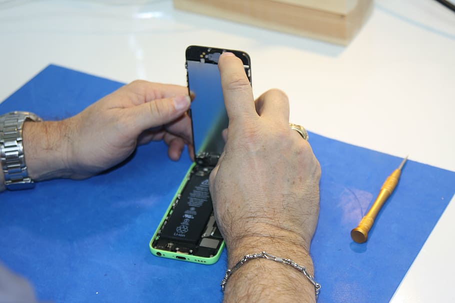 person fixing smartphone, mobile, phone, repair, cell, damaged, screen, human hand, hand, human body part