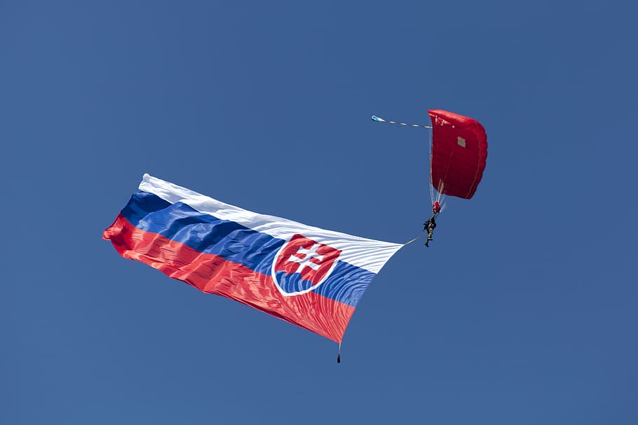 slovak flag, pledge, paragliding, a skydiver, sliač, a parachute, slovakia, airshows, red, flying