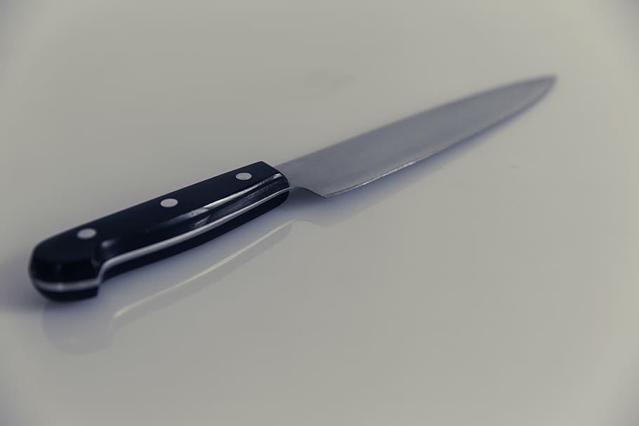 black, handle, knife, white, surface, sharp, kitchen, utensils, reflection, single object