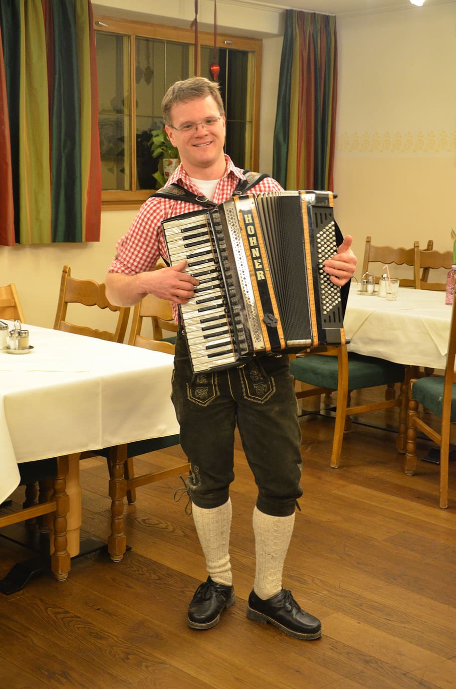 Accordion, Musician, Instrument, Austria, folk music, musical Instrument, music, people, playing, performance