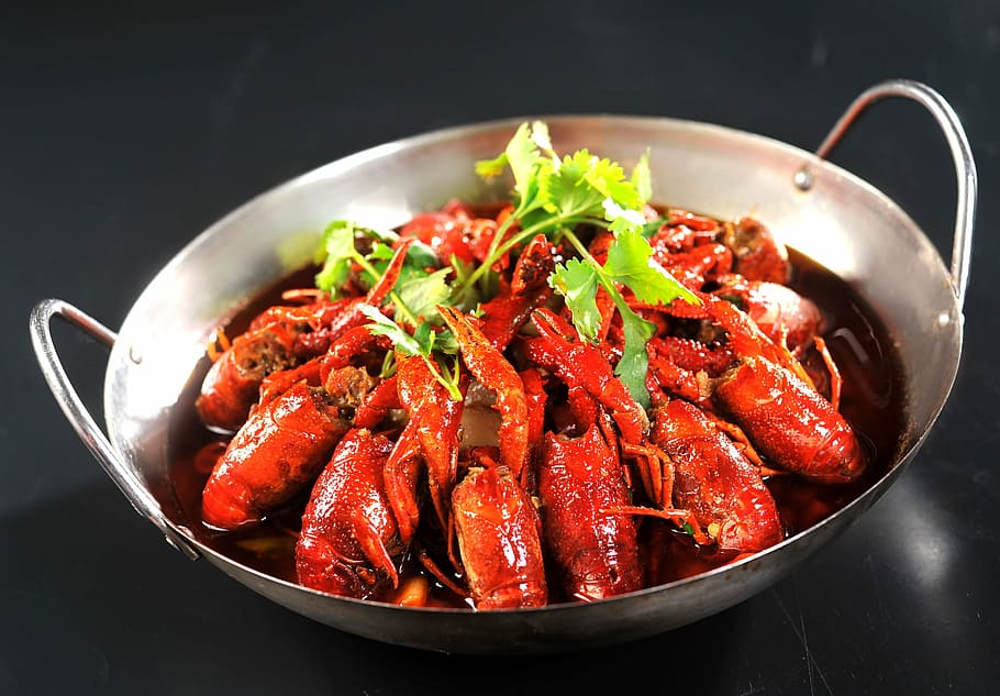 lobster dish, wok, crayfish, oil stew, food, gourmet, hunan, coriander, seafood, red