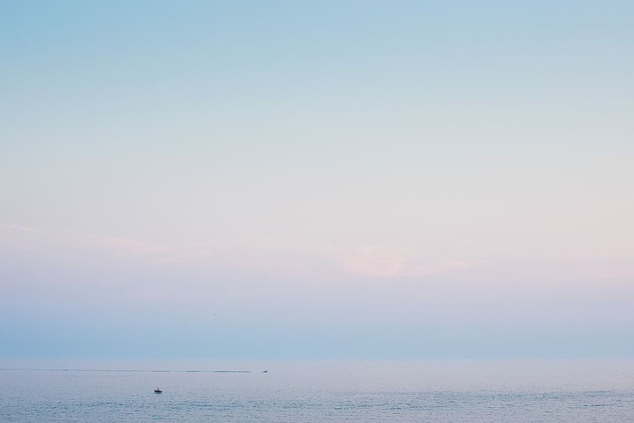 tarde horizonte del mar, minimalista, tarde, mar, horizonte, resumen, barcos, verano, puesta de sol, naturaleza