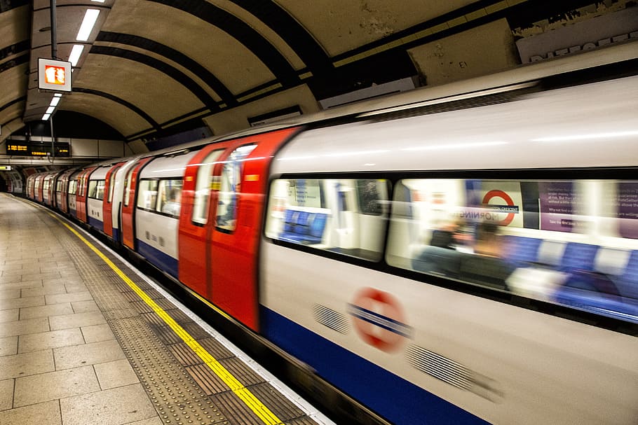 kereta bawah tanah, tiba, platform, london, bawah tanah, London Underground, perkotaan, perjalanan, kereta api, transportasi