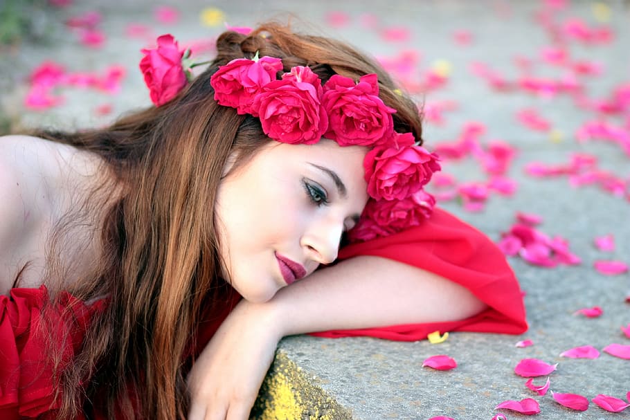 woman, wearing, pink, headrest, dress, girl, flowers, wreath, red, roses