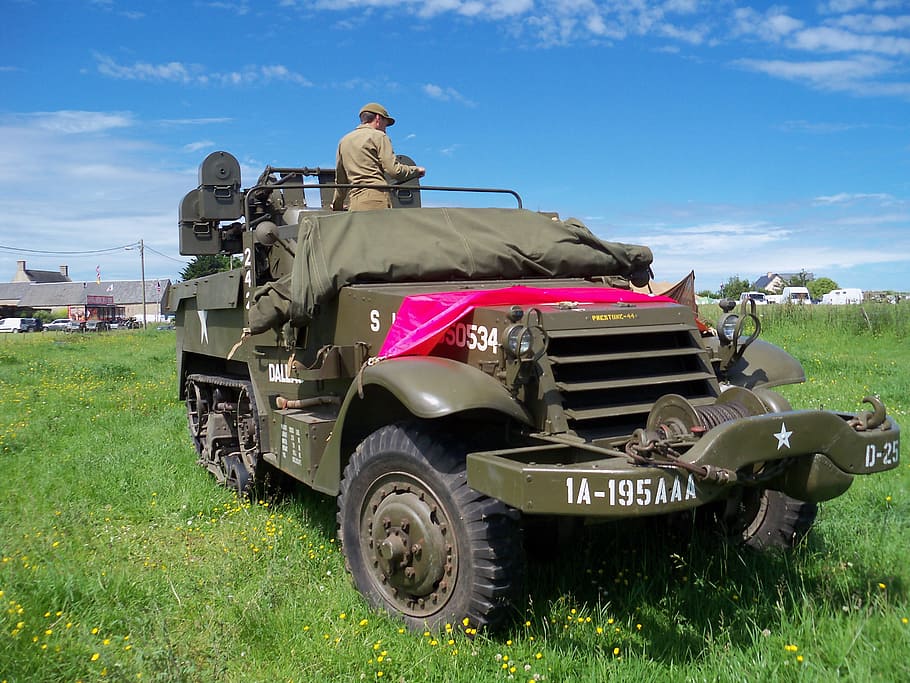 field the american military, the landing in normandy, anniversary landing, military vehicles, mode of transportation, transportation, grass, land vehicle, day, sky
