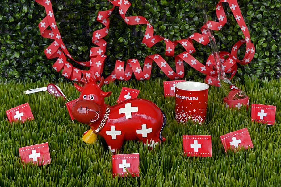 national day, switzerland, celebrate, souvenirs, flag, swiss flag, sac diameter, alphorn, cup, cow