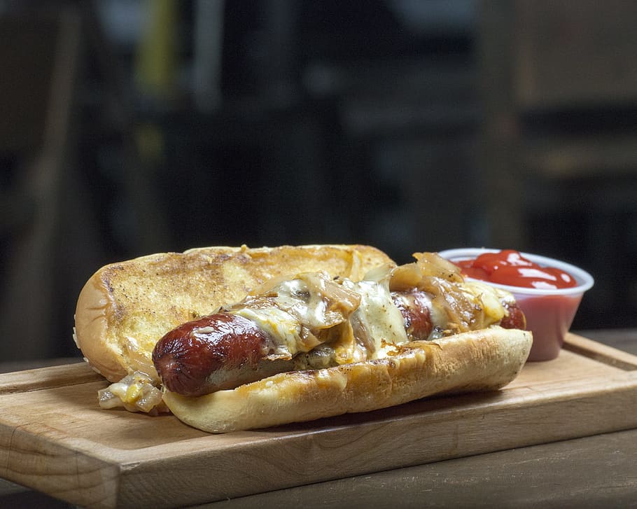 hotdog, bun, sauce selective-focus photography, Hot Dog, Sandwich, Fast Food, Hunger, food, bring food, sausage