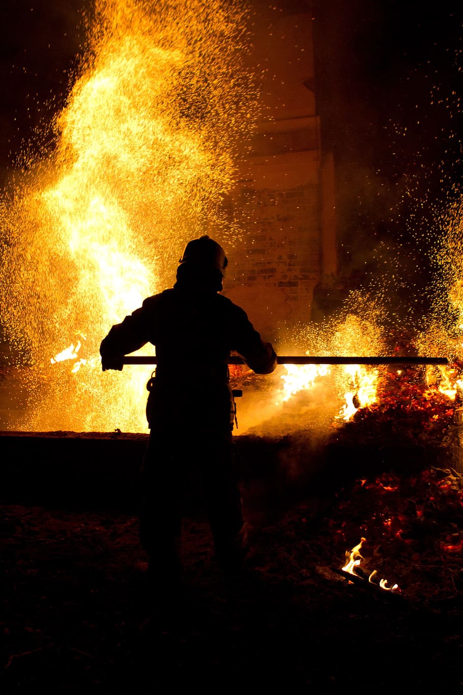 Fire, Firefighter, Sparks, fire - Natural Phenomenon, protective Suit, metal Industry, foundry, flame, cast Iron, steel Mill