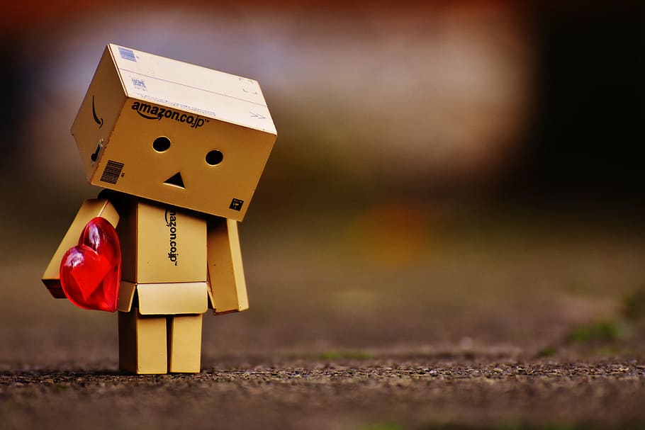 brown, wooden, character table decor, danbo, figures, love, longing, miss, heart, separation