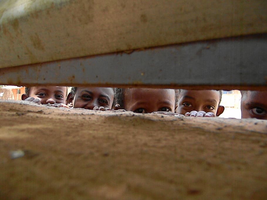 children, peeping, boundary, africa, ethiopia, living conditions, poverty, street children, nile, human