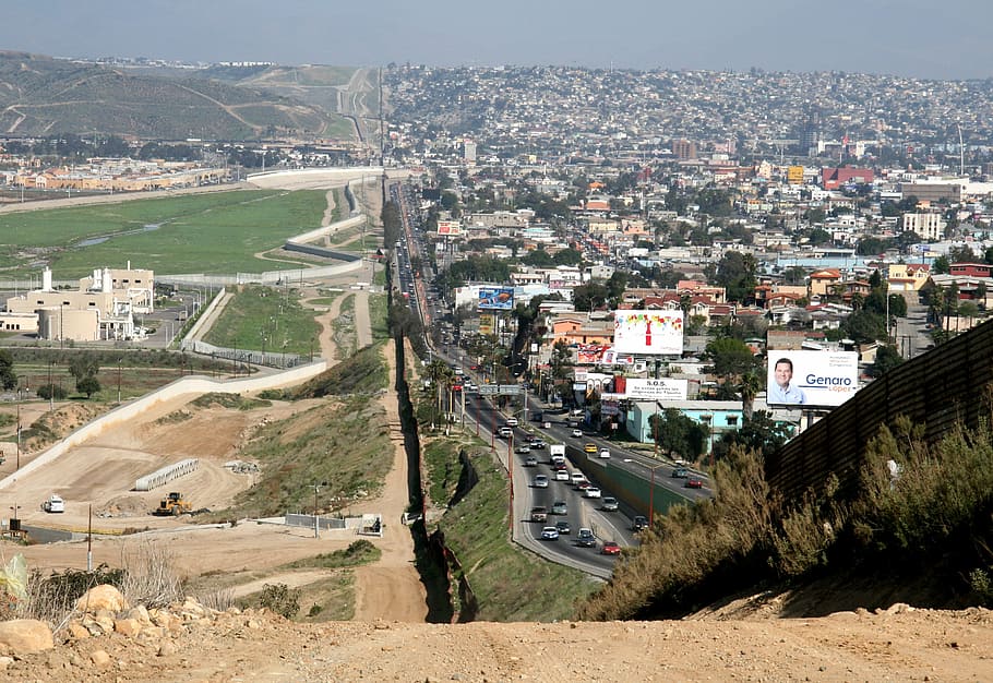 city photo, high, ground, daytime, border, mexico, usa, united states, population, immigration