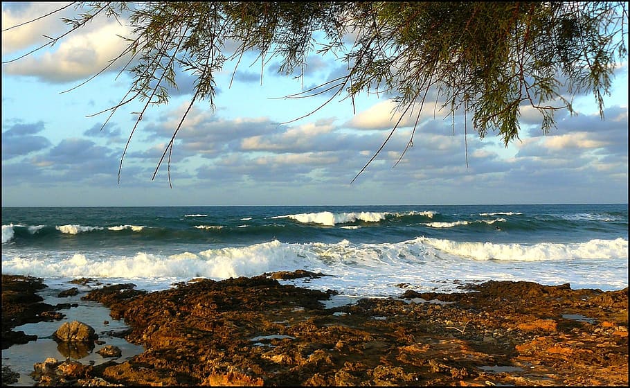 beira mar durante o dia, beira mar, dia, mar, agua, praia, onda, oceano, costa, mediterrâneo