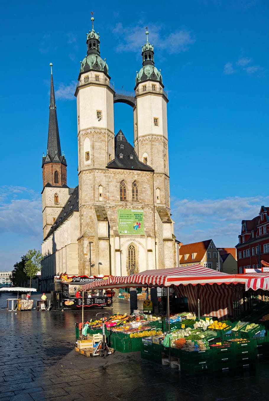 Saale, Sajonia-Anhalt, Alemania, hall, mercado, iglesia de santa maría, iglesia del mercado, mercado local de agricultores, nuestro amor a las mujeres, iglesia