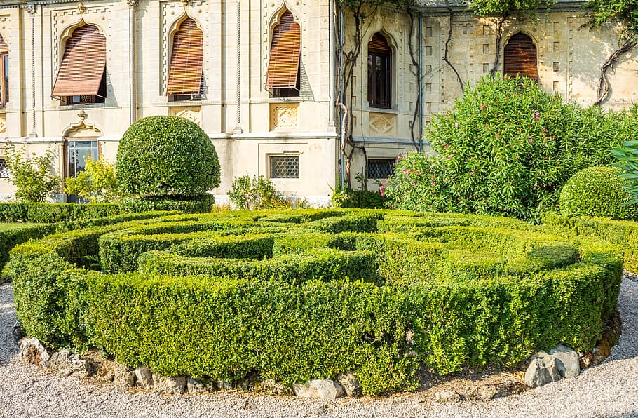 green, topiary, maze, building, isola del garda, lake garda, italy, architecture, island, villa