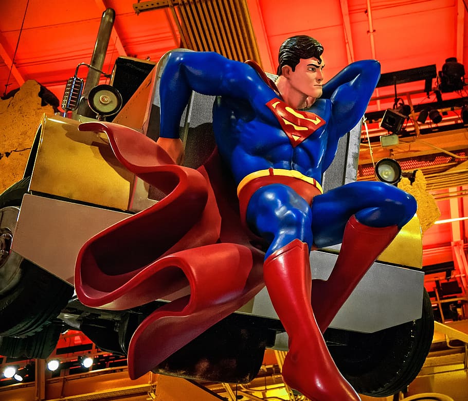 superman, sentado, ilustración de camión, héroe, cómic, personas reales, de larga duración, actividades de ocio, estilos de vida, interiores