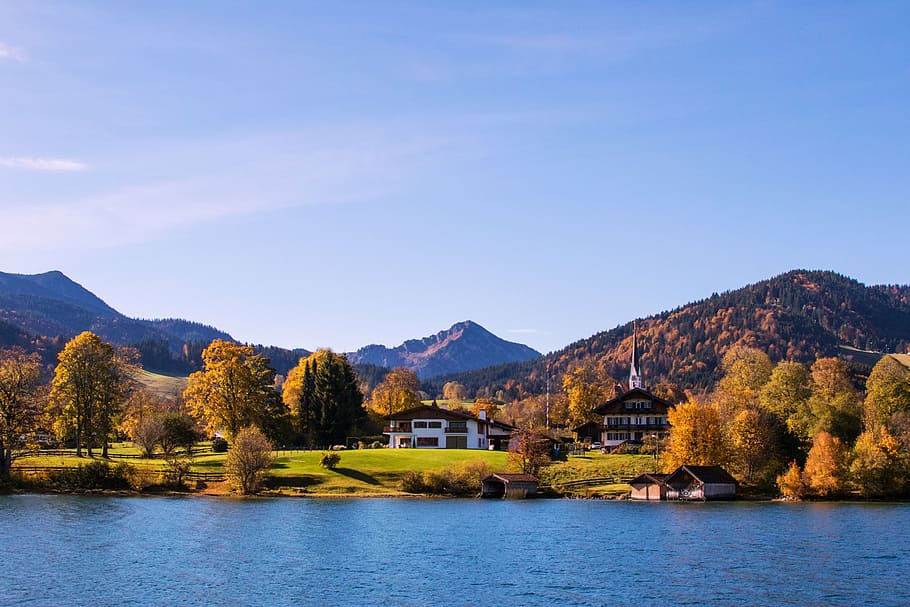 casa perto da montanha, baviera, tegernsee, outono, outubro de ouro, alemanha, natureza, montanhas, paisagem, montanha
