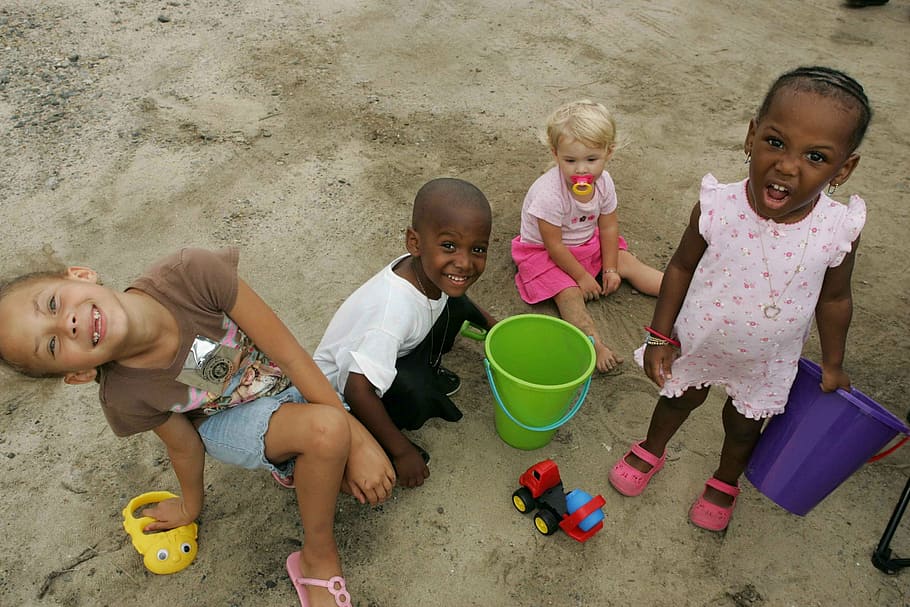 quatro, crianças, jogando, areias, areia, doce, agradável, pessoas, criança, africano Etnia