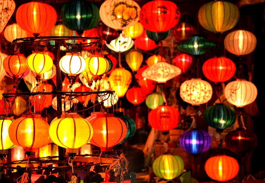 iluminado, linternas, colgantes, techo, vietnam, hoi an, mercado nocturno, colorido, equipo de iluminación, linterna