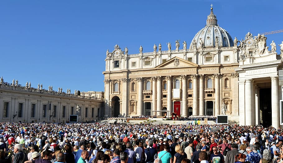 vatican city, pope, mass, architecture, building exterior, built structure, crowd, real people, large group of people, group of people