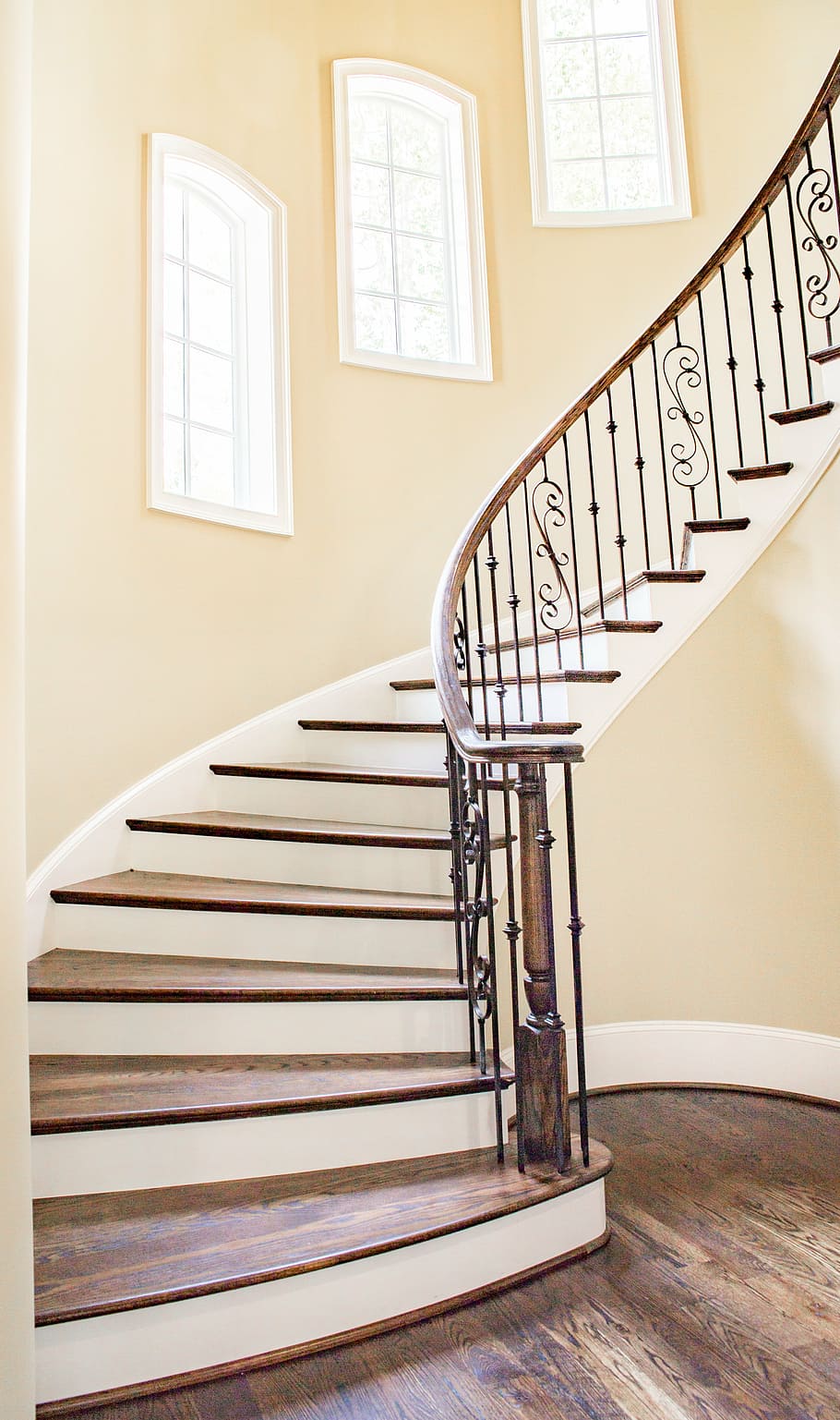 luxury-real-estate-stair-winding-architecture.jpg