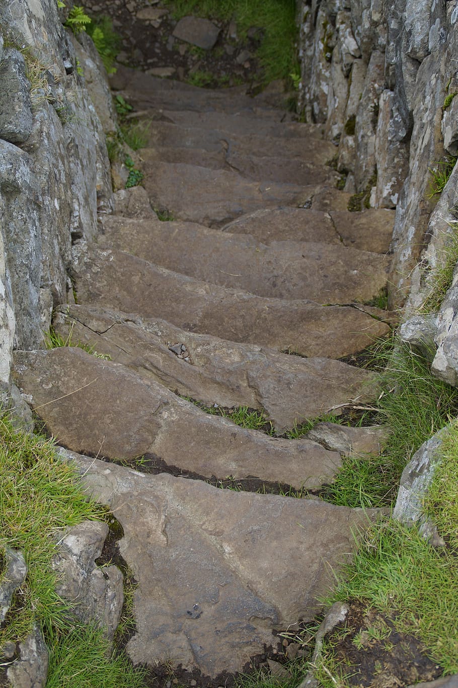 downstairs, stairs, stone stairway, stone, gradually, stair step, old, wall, staircase finish, nature