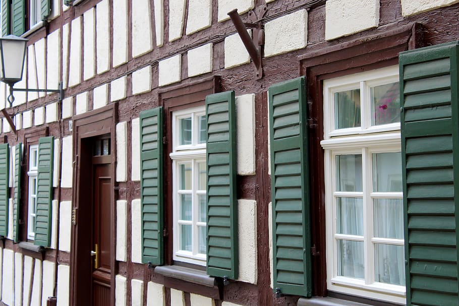 Bamberg, fachada, braguero, ventana, edificio, históricamente, centro histórico, obturador, madera, arquitectura