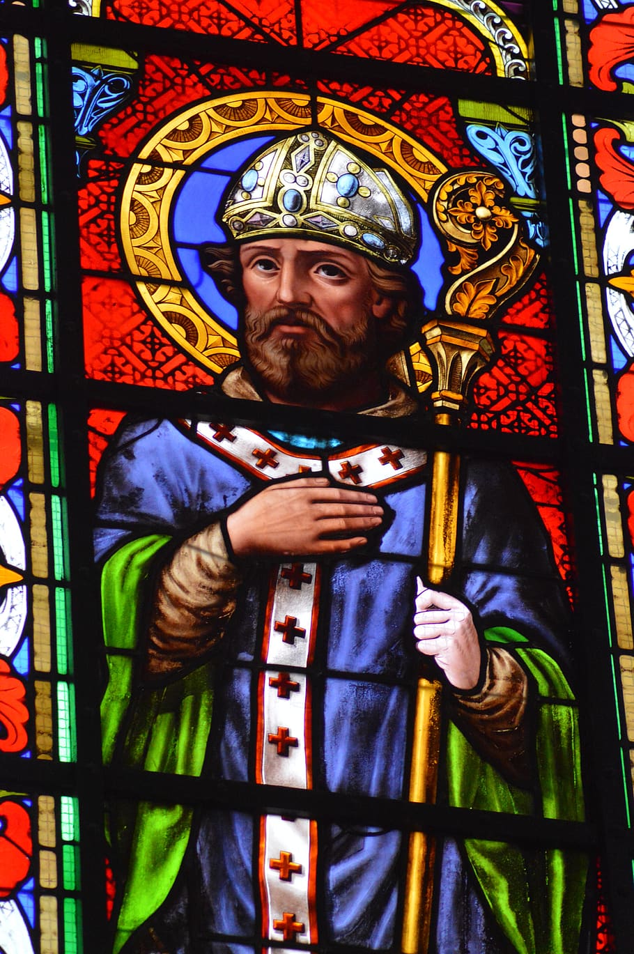 stained glass, window, church, portrait, face, beard, saint, eloi, butt, mître