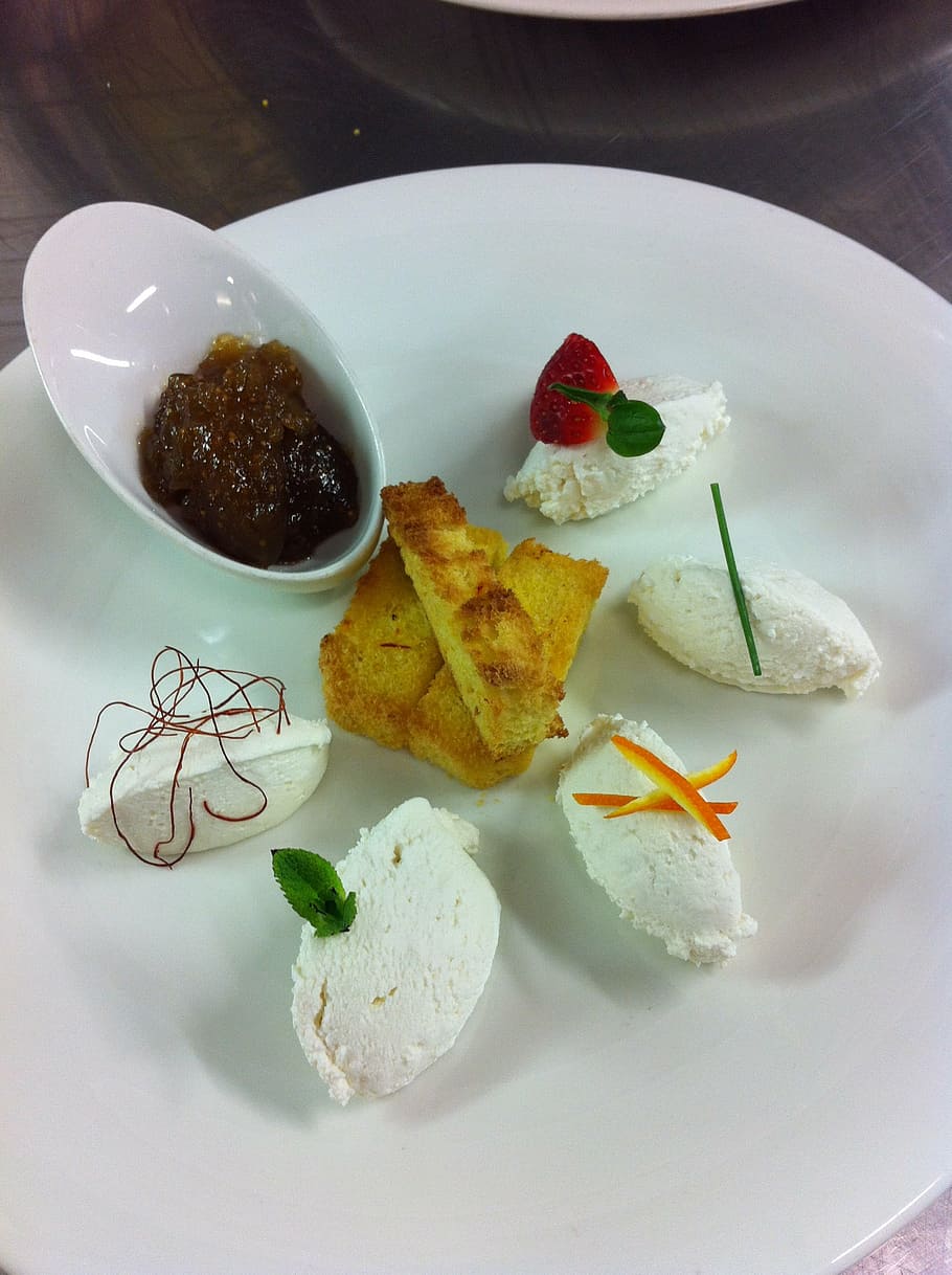 dish, ricotta, gourmet, starter, eating out, sweet, food and drink, ready-to-eat, plate, food