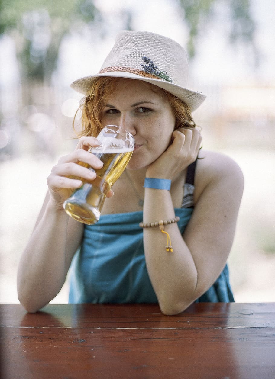 woman, holding, parfait glass, shallow, focus photography, girl, beer, happy, beach, lake