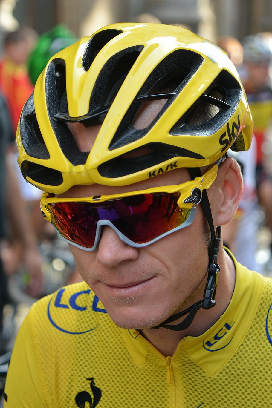 chris froome, champion, yellow jersey, celebrity, cyclist, professional road bicycle racer, man, people, winner, headshot