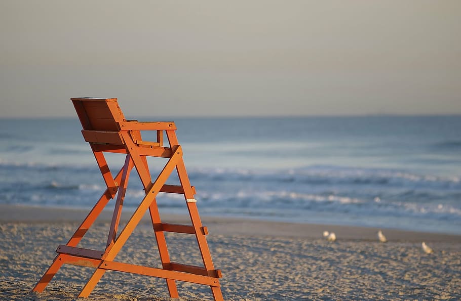 茶色, 木製, 椅子, 横, 海岸, ビーチ, ライフガードチェア, 海, ジャクソンビルビーチ, 砂