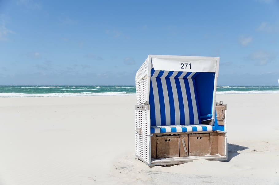 white, brown, wooden, stall, beach, beach chair, westerland, sylt, sand, sky