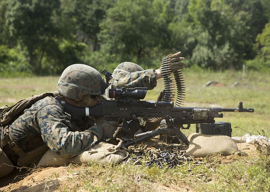 soldier, holding, machine gun, daytime, marines, training, exercise, lmg, military, army