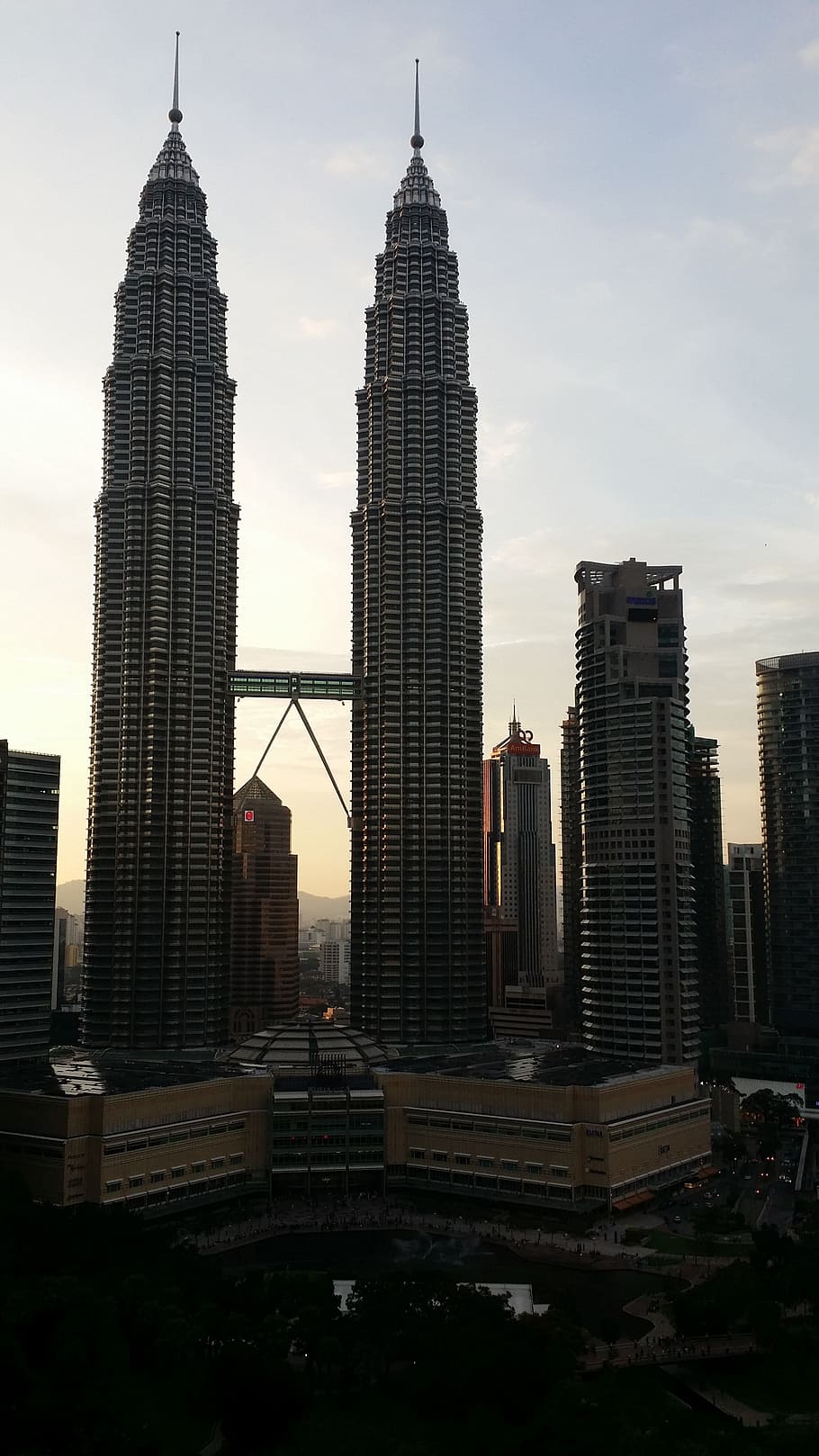 petronas, twin, towers, Petronas Twin Towers, Petronas Towers, kuala lumpur, malaysia, skyscraper, building, high-rises