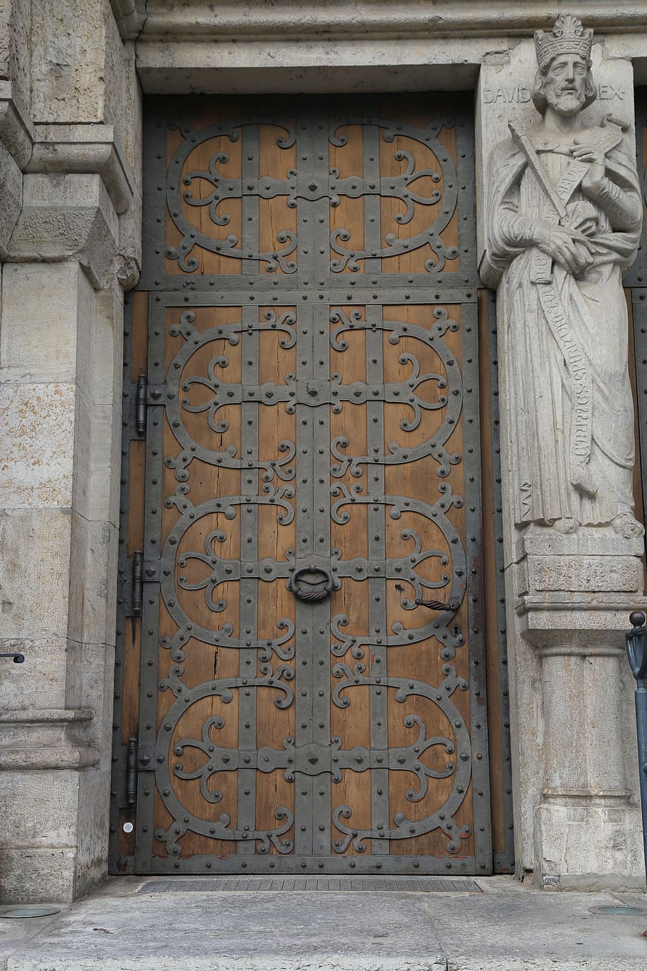 pintu gereja, portal, pintu, input, gereja, ornamen, tua, portal gereja, fitting, perangkat keras pintu