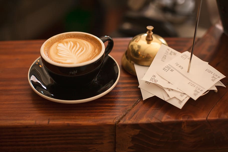 café, café com leite, cappuccino, xícara, loja, recibos, papel, sino, ouro, madeira