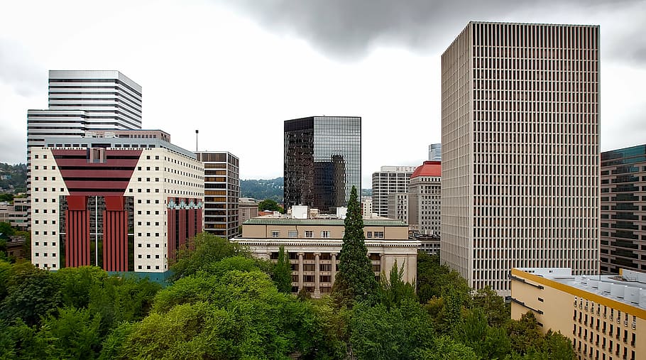 blanco, concreto, edificio, nublado, cielo, durante el día, Portland, Oregon, edificios, centro de la ciudad