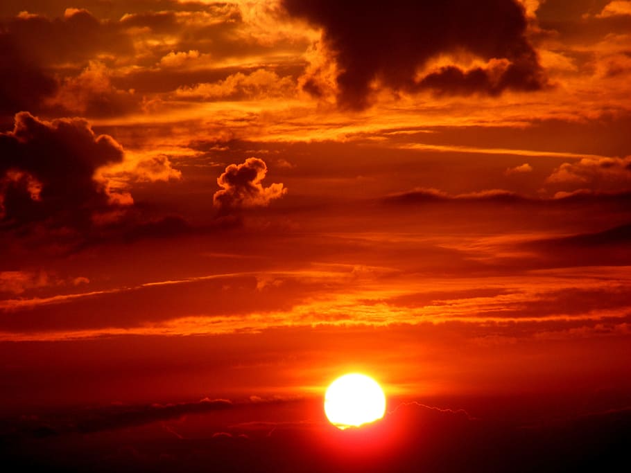 夕焼け 太陽 雲 夕暮れ 空 赤 雲 空 劇的な空 オレンジ色 自然 Pxfuel