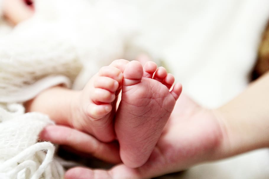 foto close-up, bayi, kaki, Tangan, Ayah, Pernikahan, bertunangan, pasangan, bayi baru lahir, bagian tubuh manusia