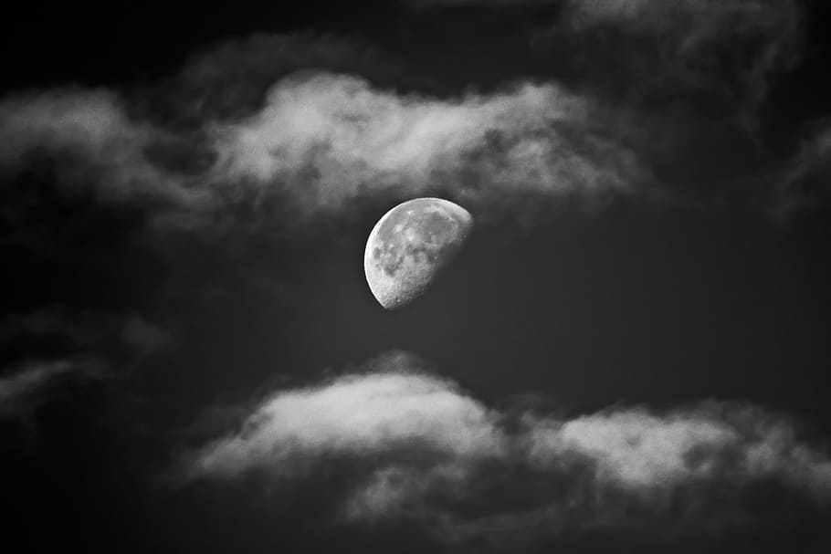 half moon, cloudy, sky, moon, clouds, night, black and white, moonlight, space, nature