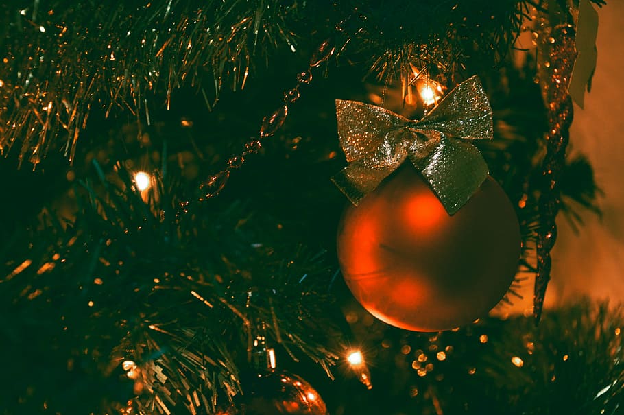 selective, focus photo, red, bauble, close, lighted, christmas, tree, lights, decorations