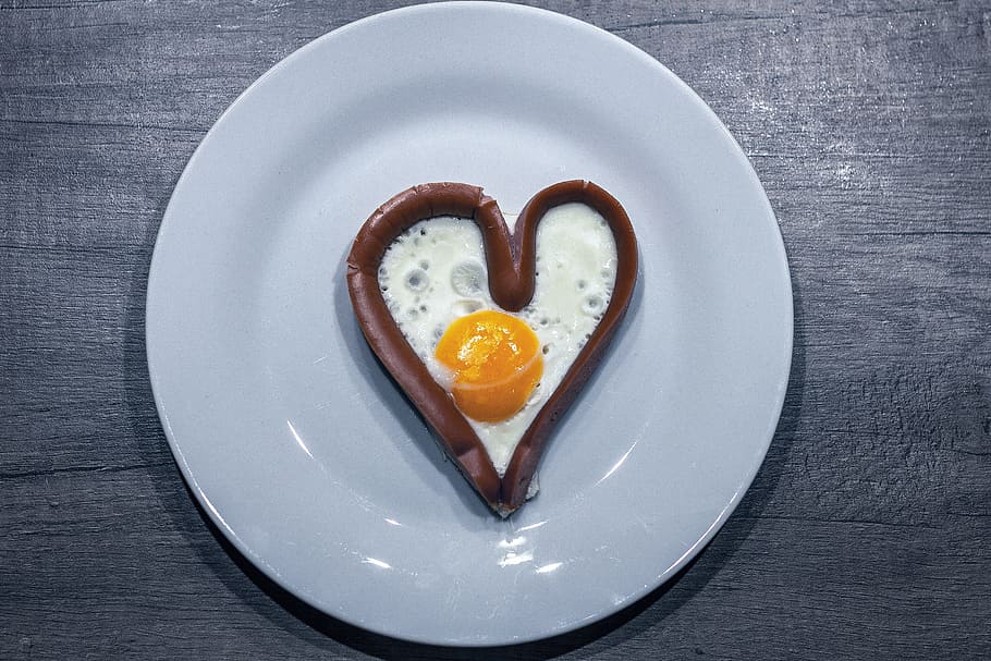telur, kuning, makanan, warna, suasana hati, jantung, cinta, sarapan, piring, dapur