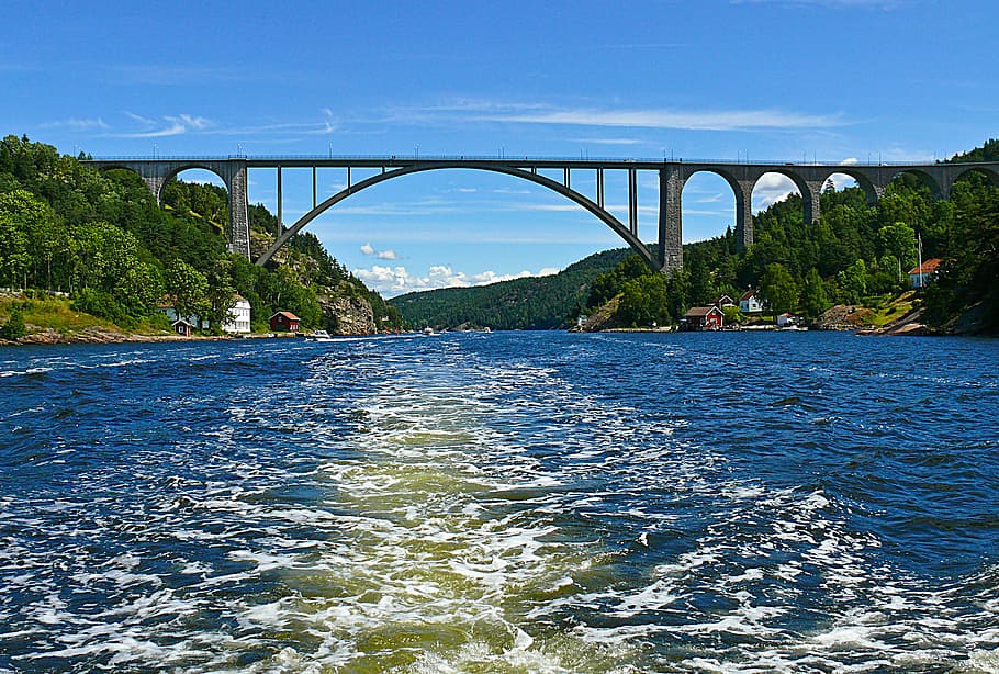 コンクリート, 橋, 接続, 2つ, 緑, 丘, svinesund, iddefjorden, ringdalフィヨルド, 限界入口