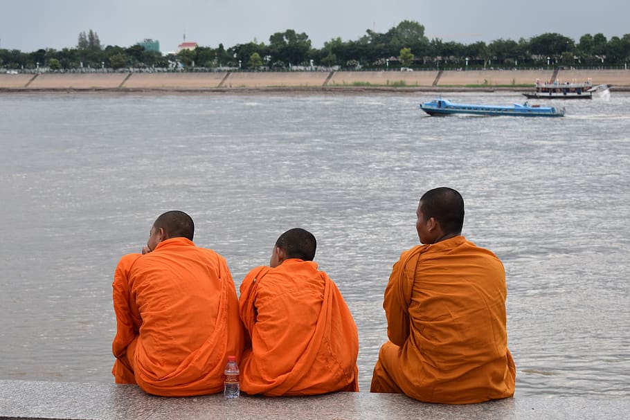rio mekong, phnom penh, camboja, ásia, viagem, rio, barco, religião, budistas, budismo