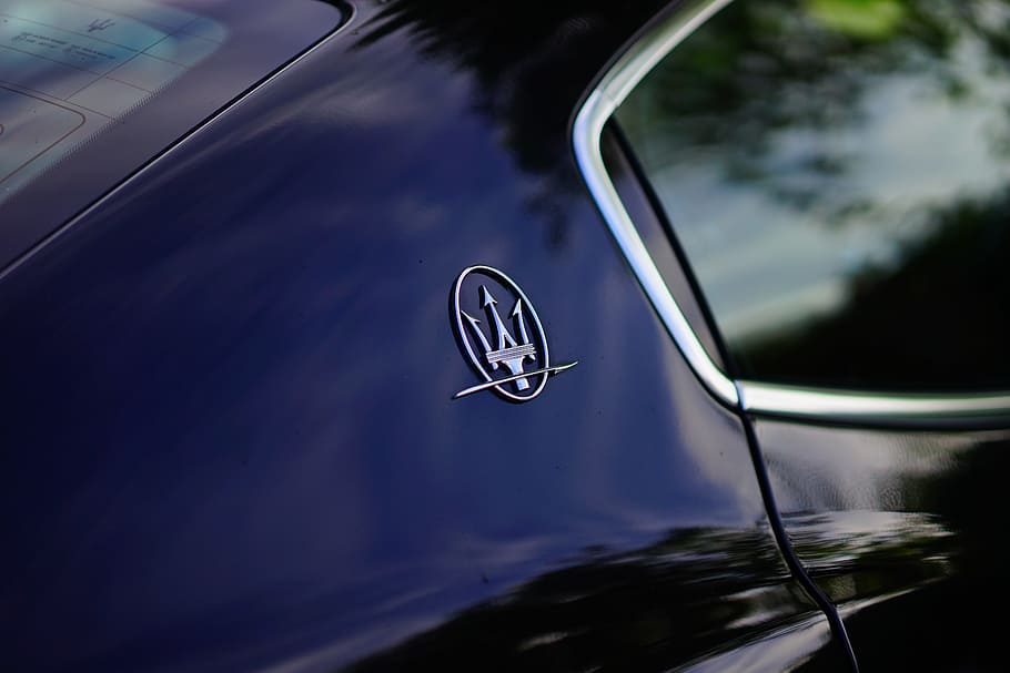 coche maserati negro, maserati, logotipo, marca de automóvil, modelo noble, marca noble, personajes, marca, símbolo, modo de transporte