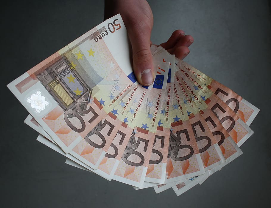 orang, memegang, kipas, uang kertas 50 euro, euro, uang kertas, tangan, uang, uang tunai, keuangan