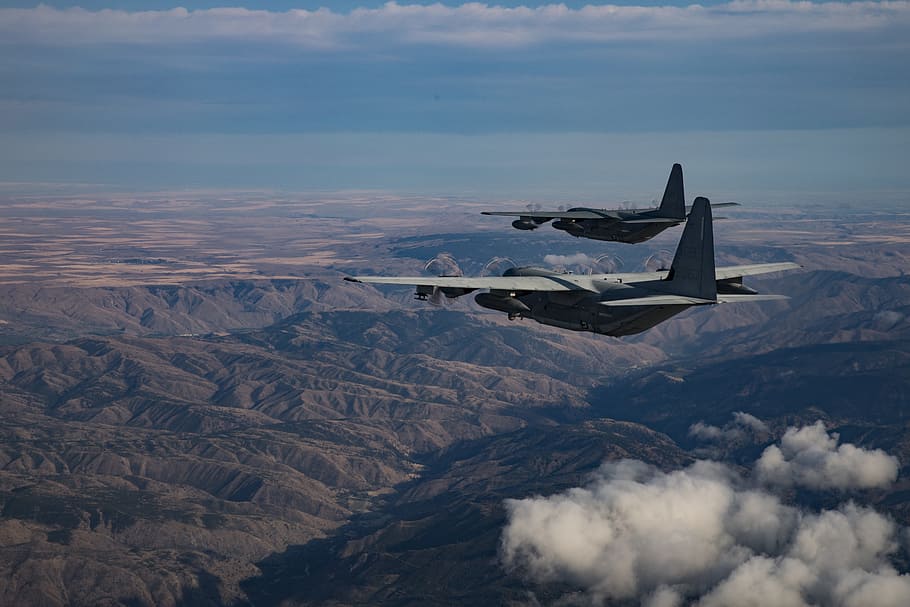 dos, negro, avión de combate, en el aire, durante el día, kc-130j hercules, usaf, fuerza aérea, fuerza aérea de estados unidos, fuerza